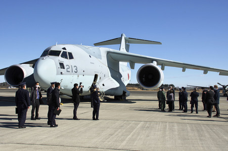 Jens Stoltenberg besucht die Iruma Air Base in Sayama