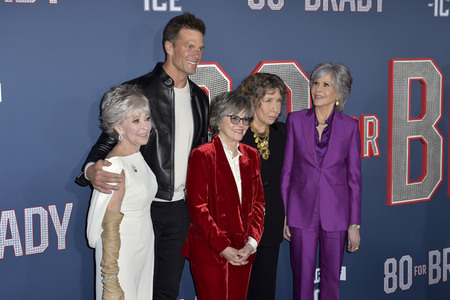 Filmpremiere '80 for Brady' in Los Angeles