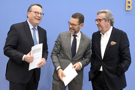 Bundespressekonferenz Vorstellung der Forderungen der Metall- und Elektro-Industrie in Berlin