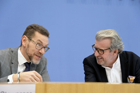 Bundespressekonferenz Vorstellung der Forderungen der Metall- und Elektro-Industrie in Berlin