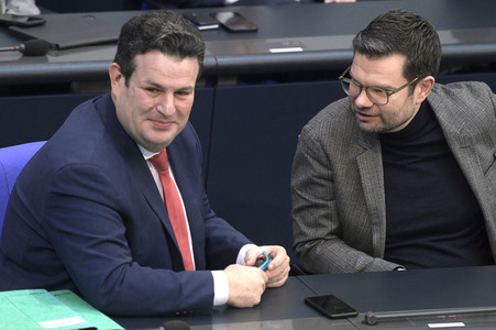 84. Sitzung des Deutschen Bundestages in Berlin