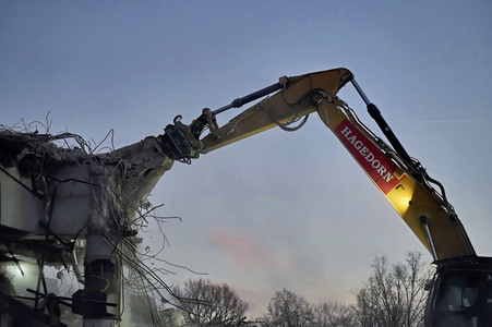 Abriss vom alten Exxon Bürogebäude in Hannover