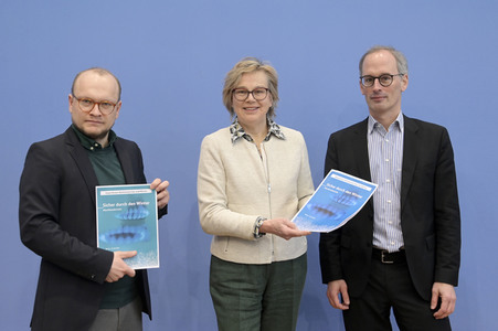Bundespressekonferenz 100 Tage ExpertInnen-Kommission Gas- und Wärme in Berlin