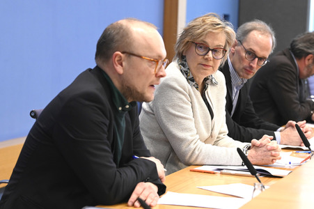 Bundespressekonferenz 100 Tage ExpertInnen-Kommission Gas- und Wärme in Berlin