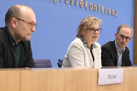 Bundespressekonferenz 100 Tage ExpertInnen-Kommission Gas- und Wärme in Berlin