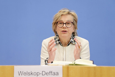 Bundespressekonferenz 100 Tage ExpertInnen-Kommission Gas- und Wärme in Berlin