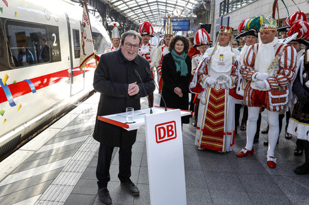 Taufe des ersten ICE 3neo in Köln