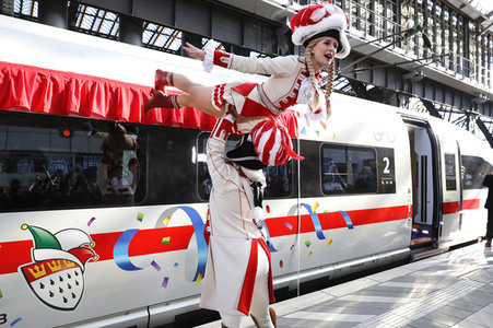 Taufe des ersten ICE 3neo in Köln