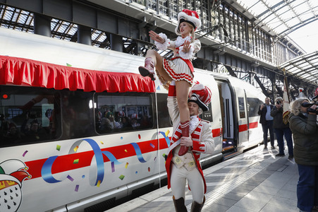 Taufe des ersten ICE 3neo in Köln