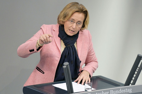 85. Sitzung des Deutschen Bundestages in Berlin