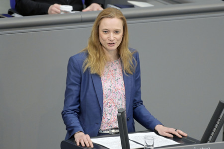 85. Sitzung des Deutschen Bundestages in Berlin
