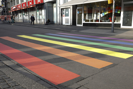 Regenbogen-Zebrastreifen für Bonn
