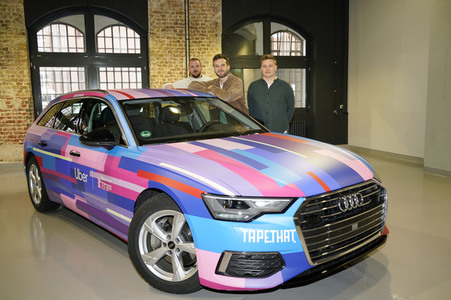 Kunstaktion von Uber zur Berlinale 2023 in Berlin