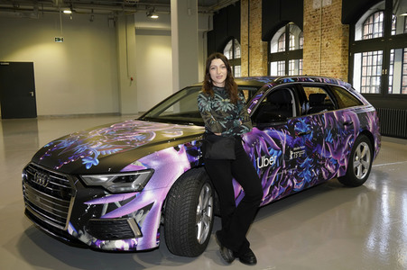 Kunstaktion von Uber zur Berlinale 2023 in Berlin