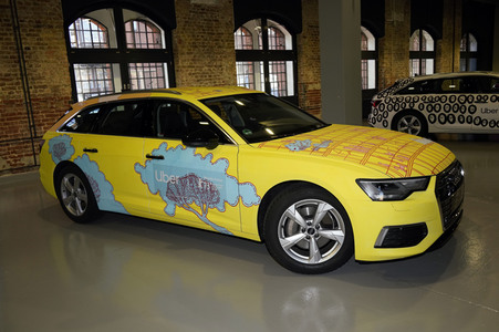 Kunstaktion von Uber zur Berlinale 2023 in Berlin