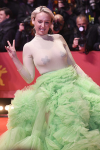 Festival Opening und Filmpremiere 'She Came to Me', Berlinale 2023