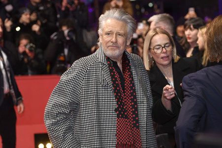 Adam Clayton und Bono von U2 auf der Berlinale 2023