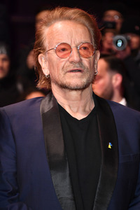 Adam Clayton und Bono von U2 auf der Berlinale 2023
