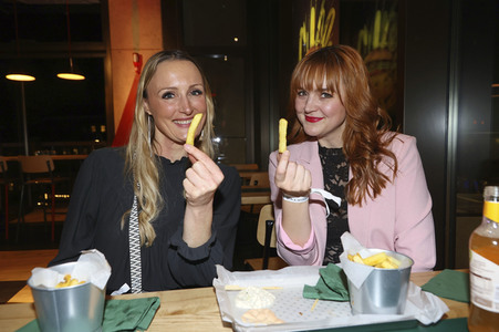 Opening HOB'S Hut of Burger in Hamburg