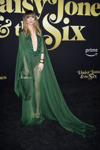 Serienpremiere 'Daisy Jones & The Six' in Los Angeles