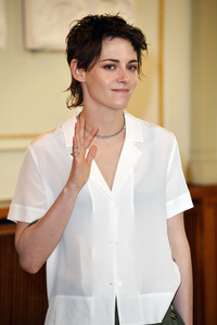 Einzeichnung der Jury in das Gästebuch von Berlin, Berlinale 2023