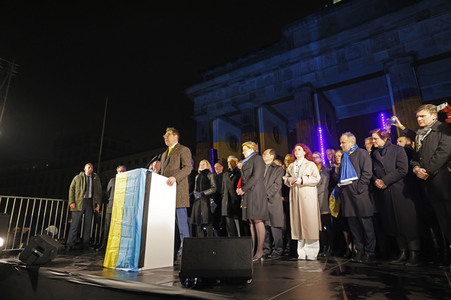 Demonstration und Kundgebung zum Jahrestag des russischen Überfalls in Berlin