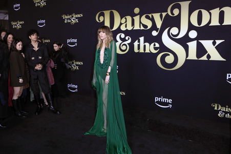 Serienpremiere 'Daisy Jones & The Six' in Los Angeles