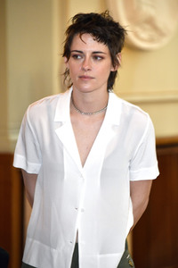 Einzeichnung der Jury in das Gästebuch von Berlin, Berlinale 2023