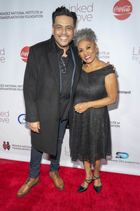 Serienpremiere 'Linked by Love' in Los Angeles