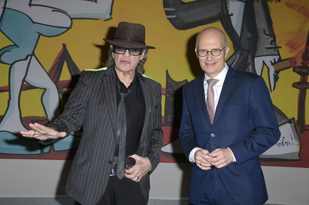 Ausstellungseröffnung in Anwesenheit von Udo Lindenberg im Bundesrat in Berlin