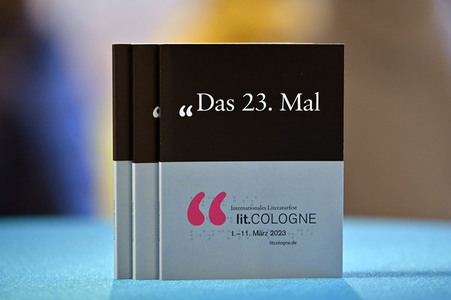 Maria Ressa und Bibiana Beglau auf der lit.Cologne 2023 in Köln