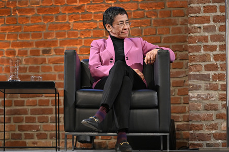 Maria Ressa und Bibiana Beglau auf der lit.Cologne 2023 in Köln