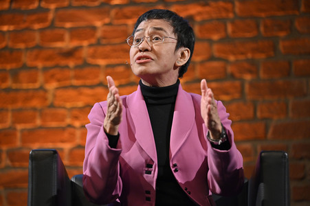 Maria Ressa und Bibiana Beglau auf der lit.Cologne 2023 in Köln