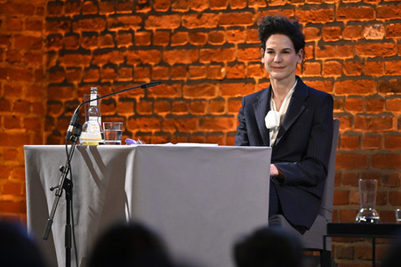 Maria Ressa und Bibiana Beglau auf der lit.Cologne 2023 in Köln