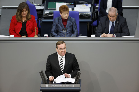 89. Sitzung des Deutschen Bundestages in Berlin