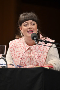 Lauren Groff und Nina Kunzendorf auf der lit.Cologne 2023 in Köln