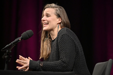 Lauren Groff und Nina Kunzendorf auf der lit.Cologne 2023 in Köln