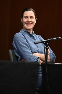 Lauren Groff und Nina Kunzendorf auf der lit.Cologne 2023 in Köln