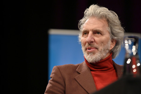 Nina Kunzendorf, Rufus Beck und Bärbel Schäfer auf der lit.Cologne 2023 in Köln