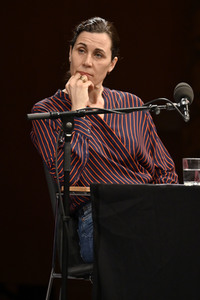 Nina Kunzendorf, Rufus Beck und Bärbel Schäfer auf der lit.Cologne 2023 in Köln