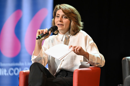 Svenja Flaßpöhler, Michel Friedman und Richard David Precht auf der lit.Cologne 2023 in Köln