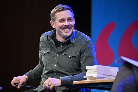 Klaas Heufer-Umlauf auf der lit.Cologne 2023 in Köln