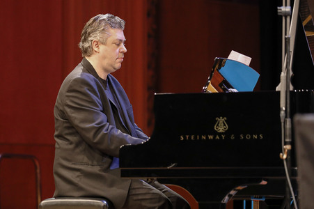 Elke Heidenreich, Dirk von Petersdorff und Marc-Aurel Floros auf der lit.Cologne 2023 in Köln