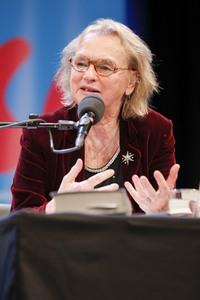 Elke Heidenreich, Dirk von Petersdorff und Marc-Aurel Floros auf der lit.Cologne 2023 in Köln