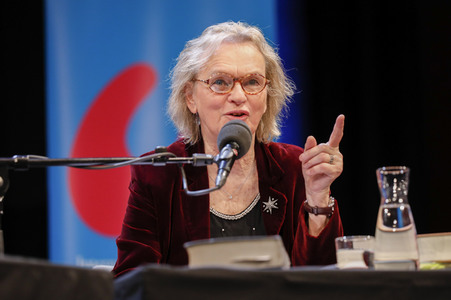 Elke Heidenreich, Dirk von Petersdorff und Marc-Aurel Floros auf der lit.Cologne 2023 in Köln