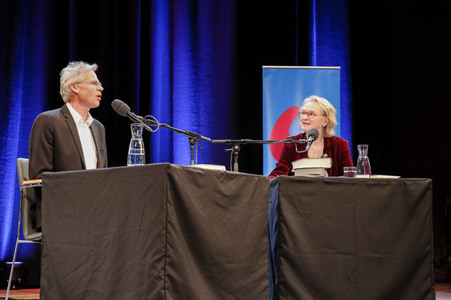 Elke Heidenreich, Dirk von Petersdorff und Marc-Aurel Floros auf der lit.Cologne 2023 in Köln