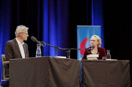 Elke Heidenreich, Dirk von Petersdorff und Marc-Aurel Floros auf der lit.Cologne 2023 in Köln