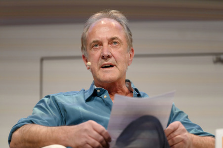 Ian McEwan, Bernhard Robben und Ulrich Noethen auf der lit.Cologne 2023 in Köln