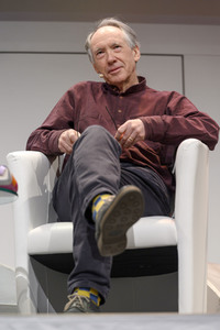 Ian McEwan, Bernhard Robben und Ulrich Noethen auf der lit.Cologne 2023 in Köln