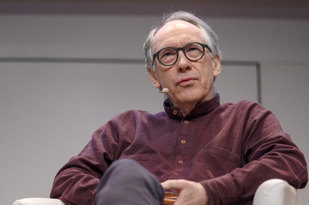 Ian McEwan, Bernhard Robben und Ulrich Noethen auf der lit.Cologne 2023 in Köln
